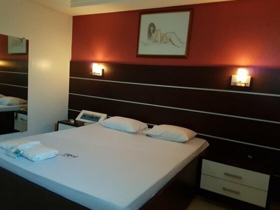 Top's Motel Adult Only