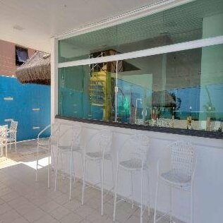 Brisol Hotel - Photo2