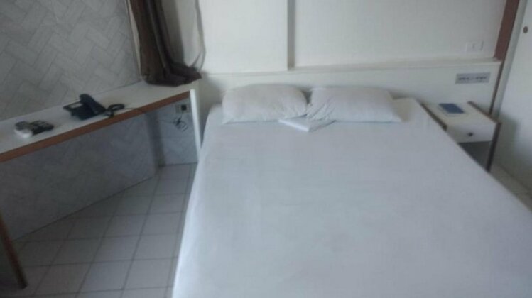 Victory Flat - AB - Photo3