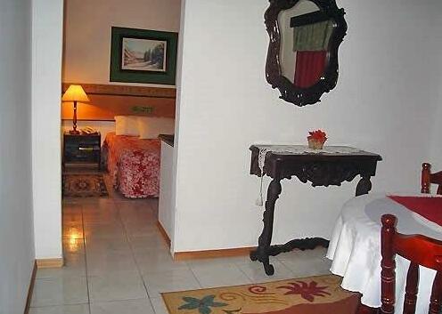 Holz Hotel - Photo2