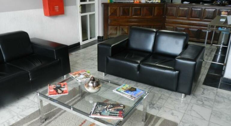 Danutts Hotel - Photo4