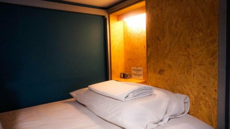 The Container Hostel - Photo5