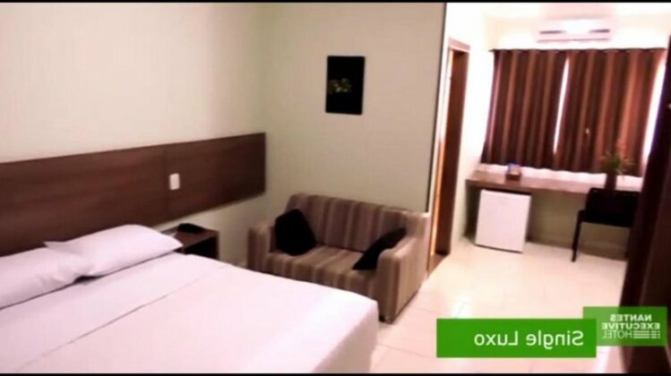Nantes Executive Hotel - Photo4