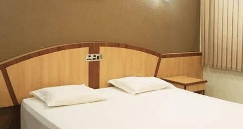 Agulhon Hotel - Photo3