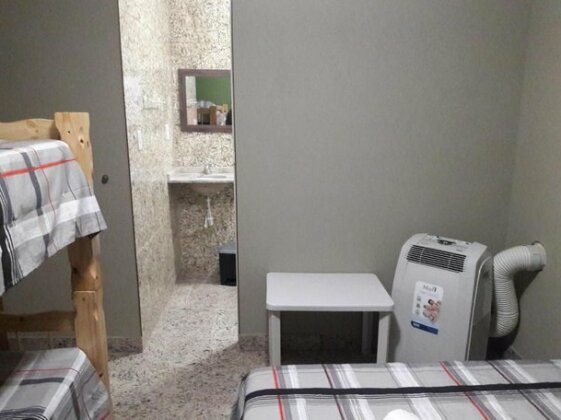 Hostel Falcao-Suites Privativas com Ar Condicionado - Photo3