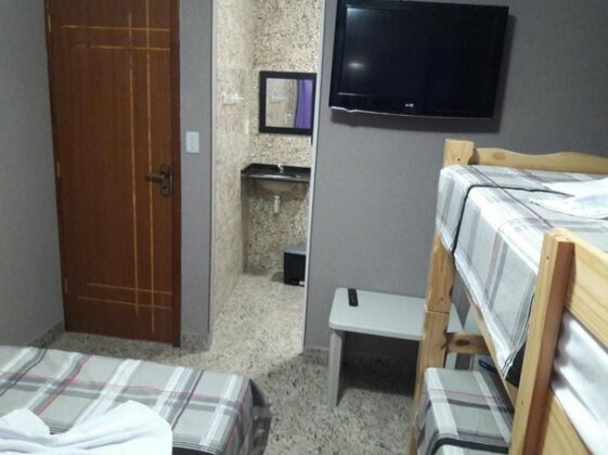 Hostel Falcao-Suites Privativas com Ar Condicionado - Photo4