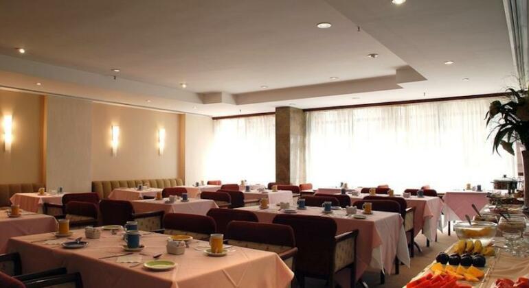 Everest Park Hotel - Photo4