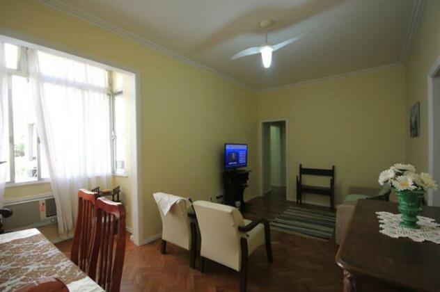 Guimaraes 403 - Photo3