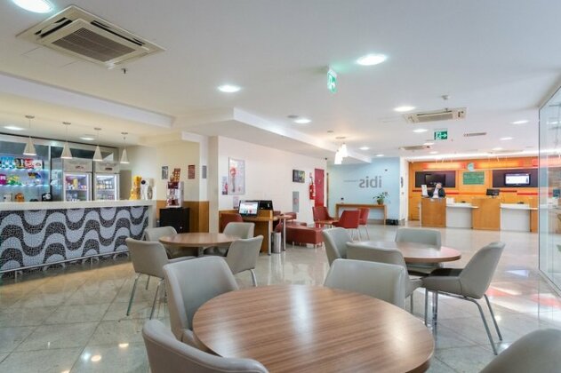 Ibis Copacabana Posto 2 - Photo4