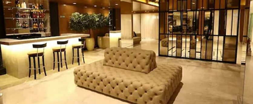 Royal Regency Palace Hotel - Photo3