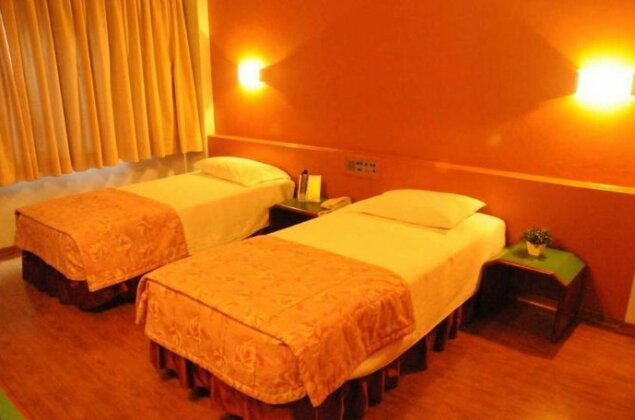 Jandaia Turismo Hotel - Photo4