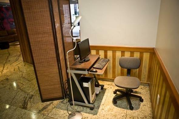 Carillon Plaza Hotel - Photo2
