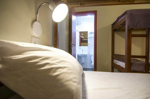 Lil Square Party Hostel - Photo3