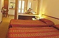 Riema Mont Clair Flat Service Hotel