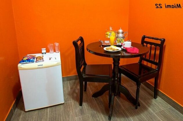 Champagne Motel - Photo2