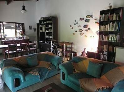 Oops Hostel Ubatuba - Photo3