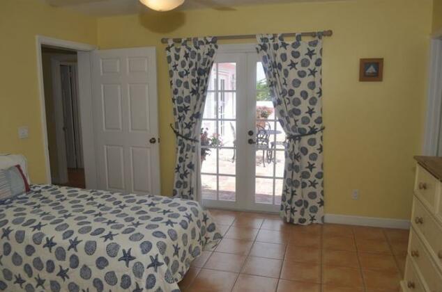 Rumrunners Villa by Living Easy Abaco - Photo3