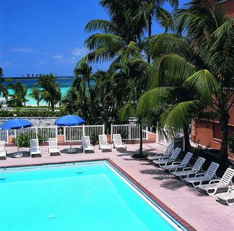 Nassau Palm Hotel - Photo2