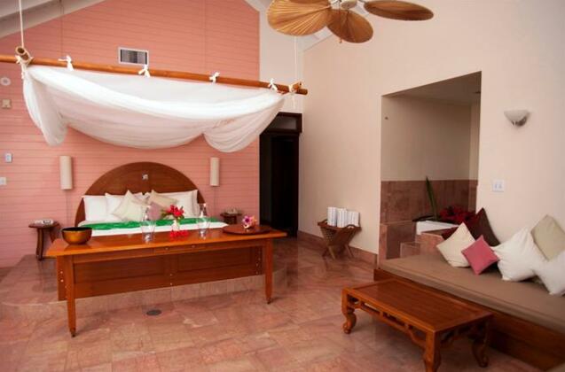 Emerald Palms Resort Hotel South Andros - Photo2