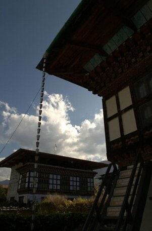 Ama's Village Lodge - Photo2