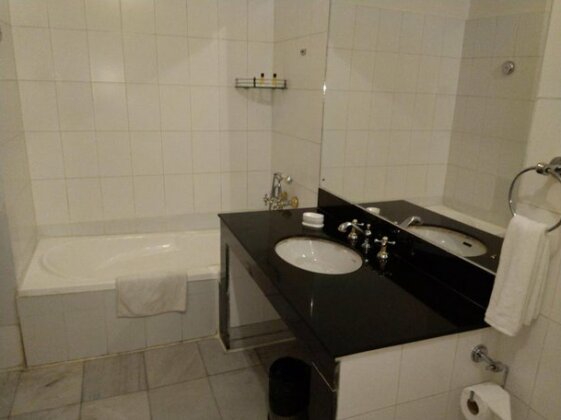 Hotel Lhaki - Photo4