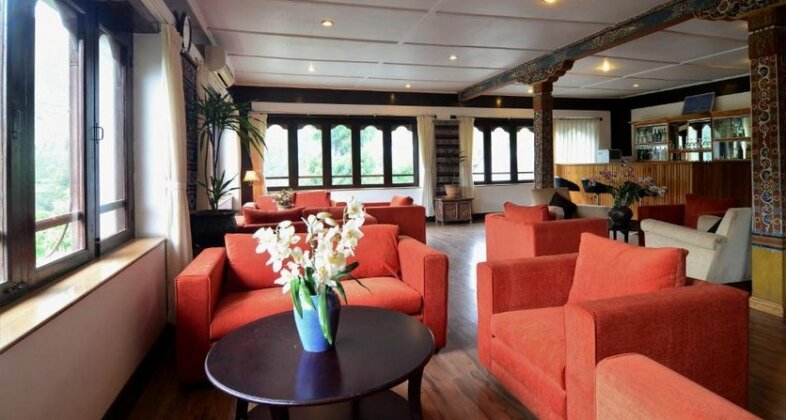 Himalayan Dragon's Nest Hotel - Photo2