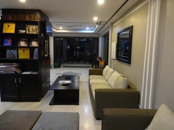 Gyelsa Boutique - Photo3