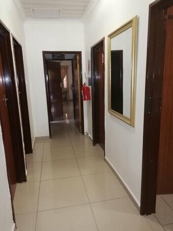 Crown Guesthouse - Photo4