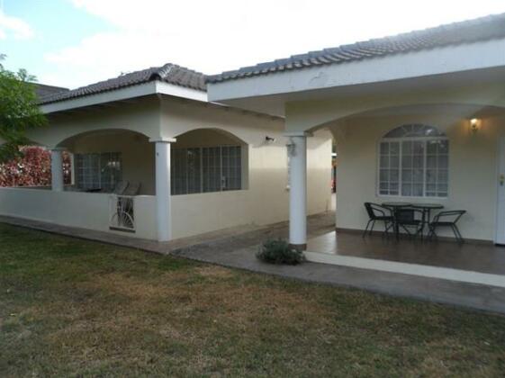 Pierre Yves Cottages - Photo2