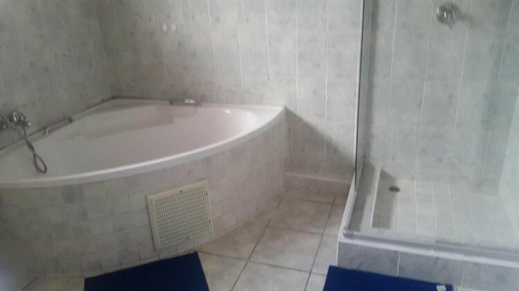Tintech Bed & Breakfast - Photo4