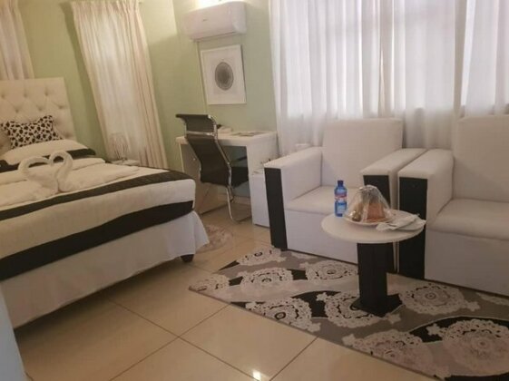 Apelles Palace - Photo2
