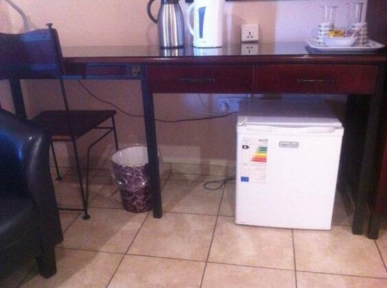 Cactus Inn Gaborone - Photo5