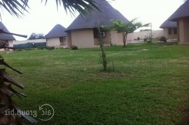 Camels Inn Lodge - Photo3