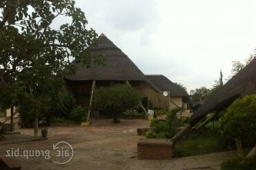 Camels Inn Lodge - Photo4