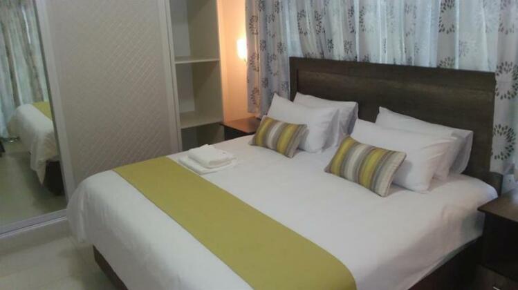 First Avenue Guest house - Photo4