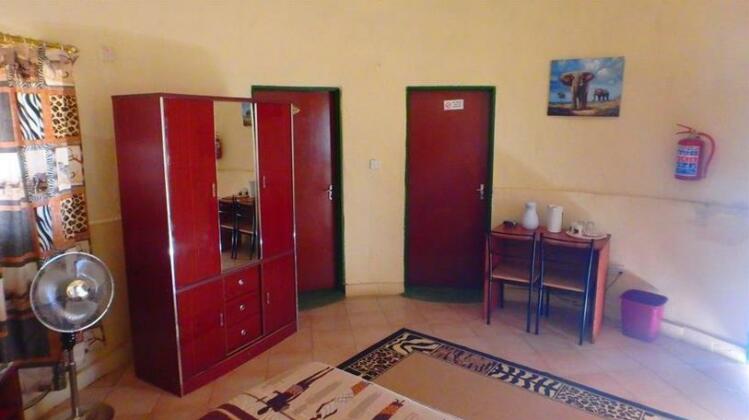Leopard Lengau Lodge - Photo2