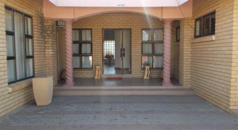 Living Guest House Executive - Photo3