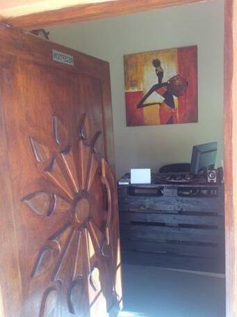 Skyhawk Guesthouse - Photo3