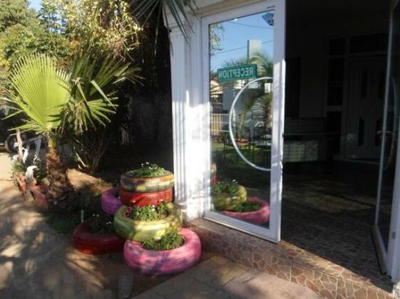 Testimony Guest House - Photo2