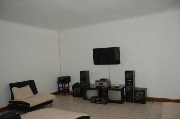 Zanville Bed and Breakfast - Photo2