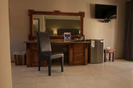 Meyers Guesthouse - Photo5