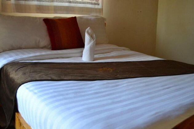 Bush Ride Safari Lodge - Photo3