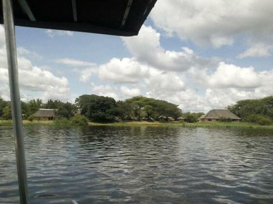 Big 5 Chobe River Lodge - Photo4