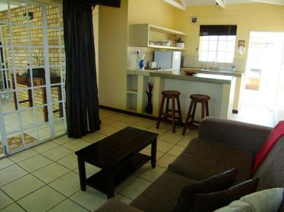 Chobe River Cottages - Photo2