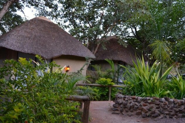 Chobe Sunset Chalets - Photo4