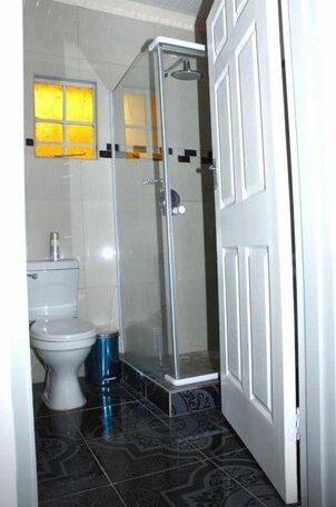 Chobe Towers Guest House - Photo4