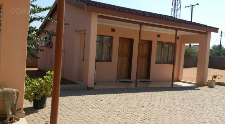 Pin-Inn Guest House - Photo2