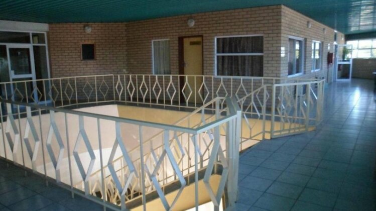 Centre Lodge - Photo3