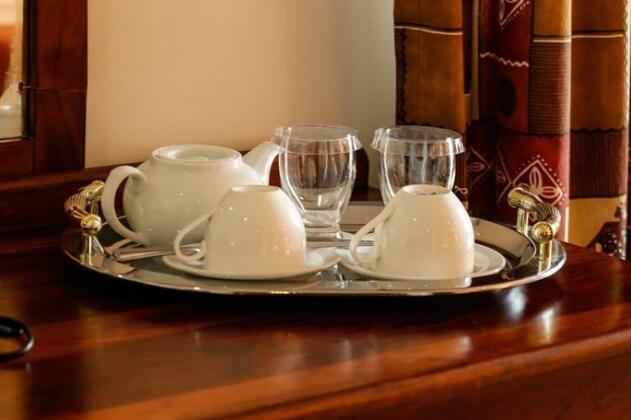 Mokoro Lodge - Photo4