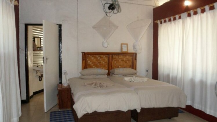 Okavango River Lodge - Photo4